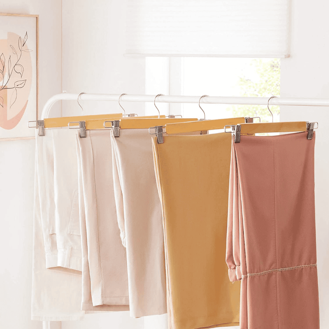 High Grade Natural Wooden Hangers with Clips