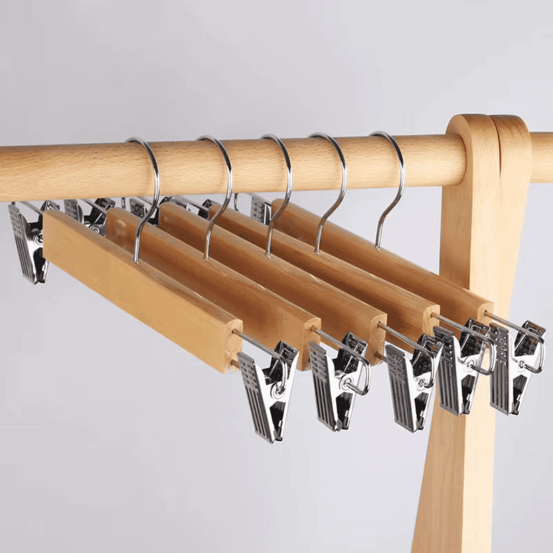 High Grade Natural Wooden Hangers with Clips