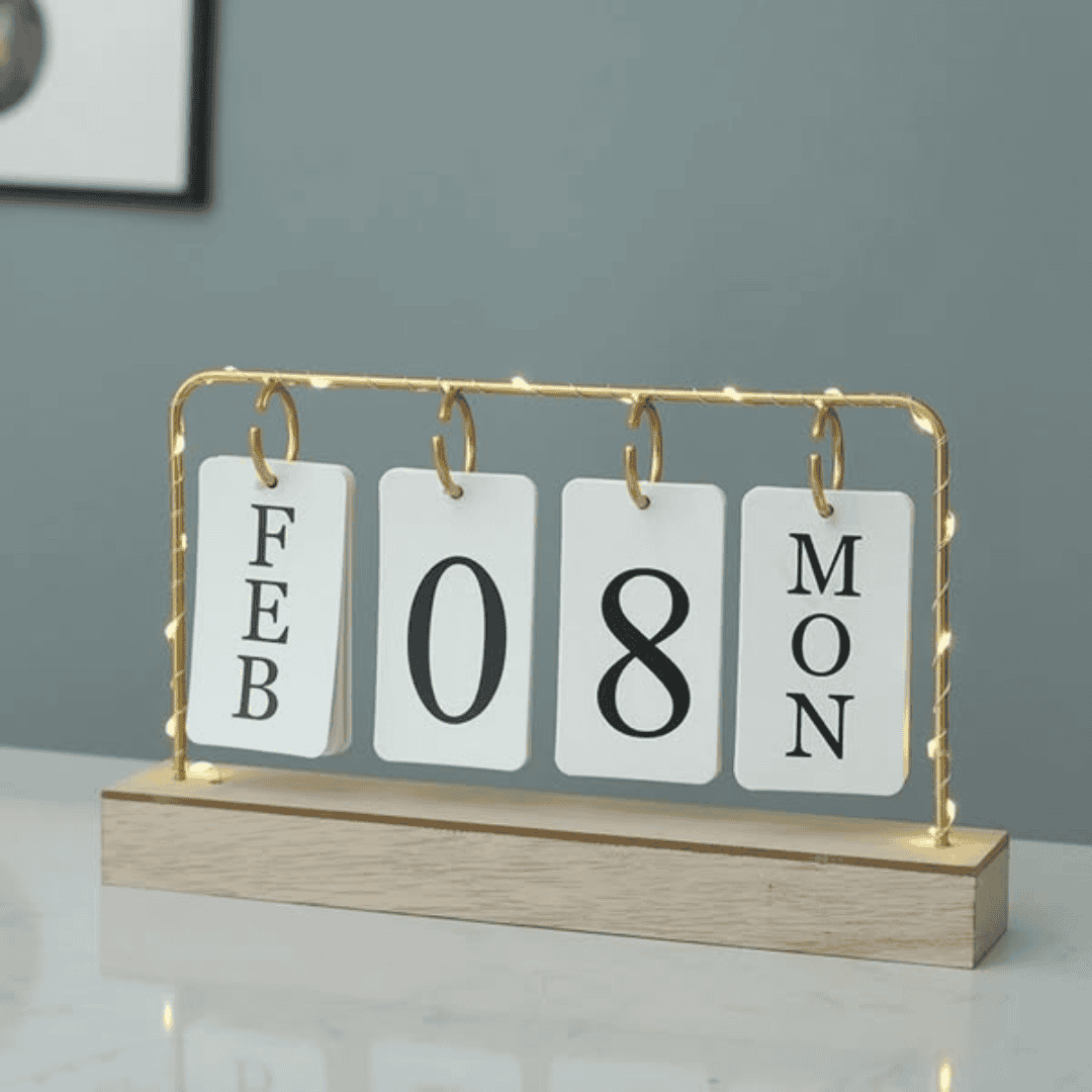 Desktop Calendar with Light
