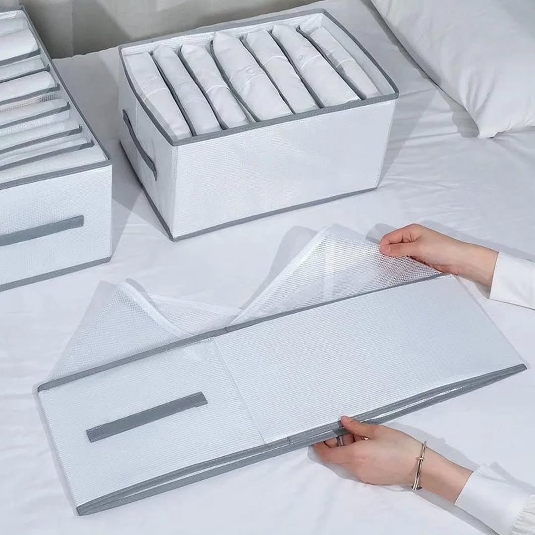 8 Grid Jeans Compartment Storage Box