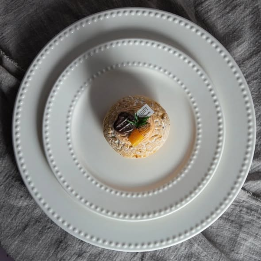 18pc Dotted Dinner Set