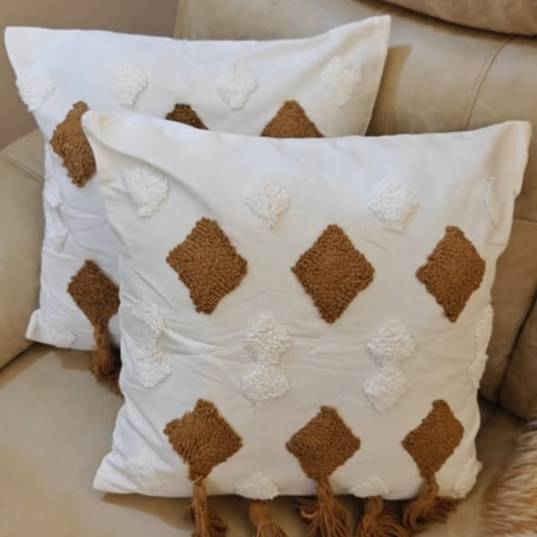 Throw pillow covers with tassels