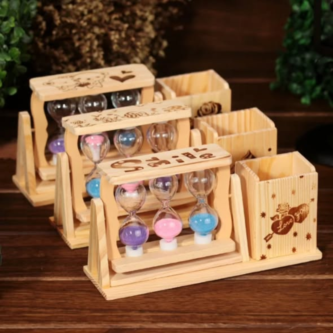 Handicraft Wooden Pen Stand