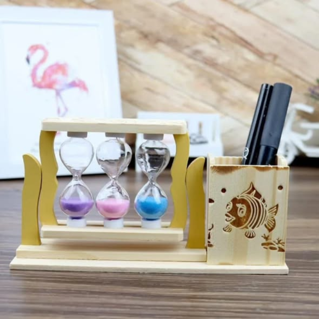 Handicraft Wooden Pen Stand