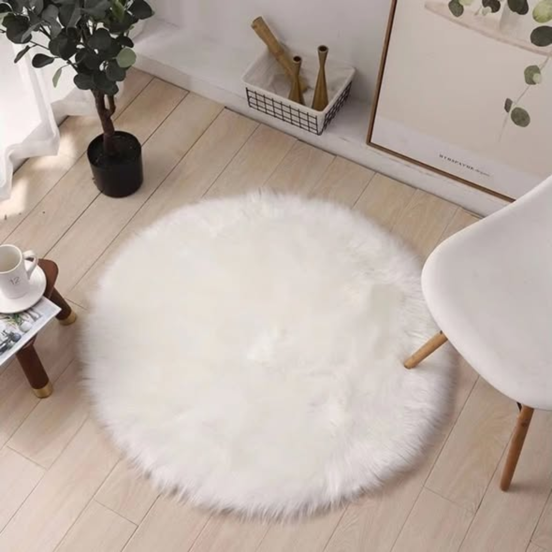 Shaggy white faux fluffy fur rag