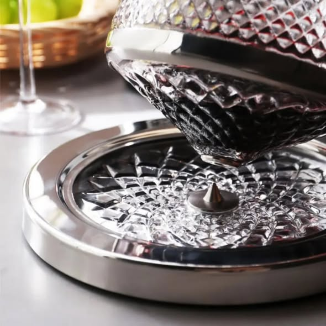 360⁰ rotating wine decanter