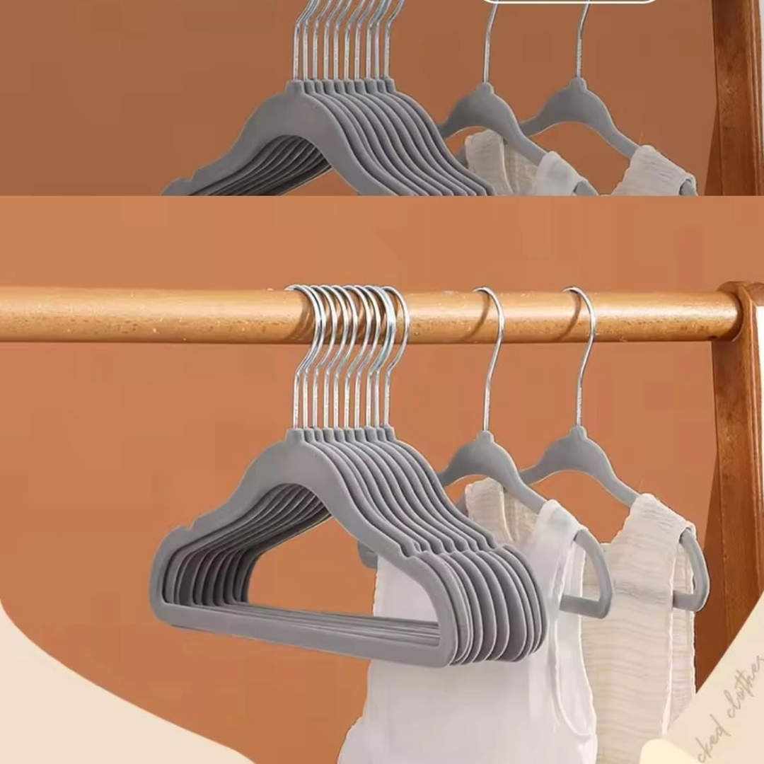 10pcs Kids velvet hangers set