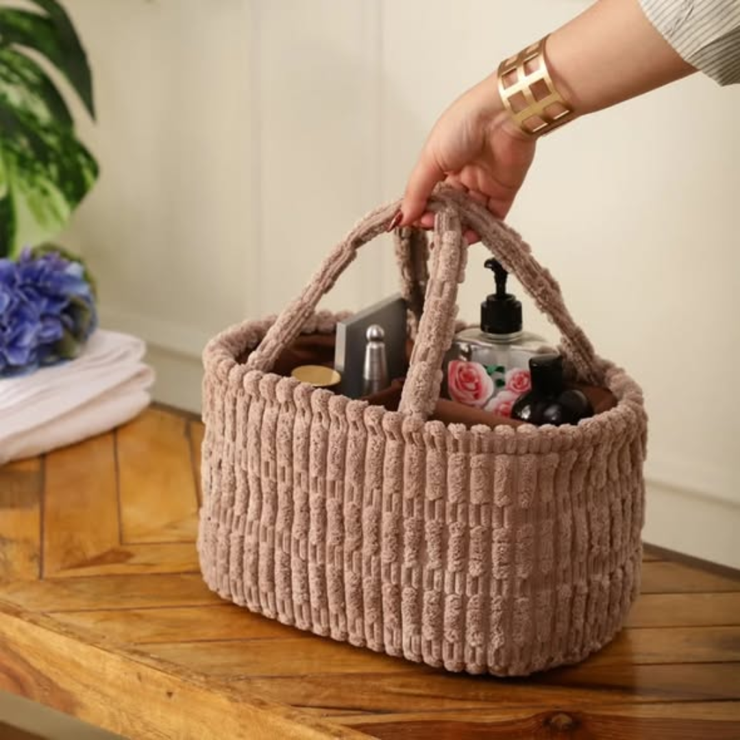 Oval Woolen Partitioned Organiser